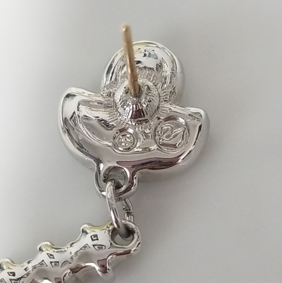 Swarovski Majestic Dew Drop Dangle Elegancy Earrings EUC - Picture 4 of 13